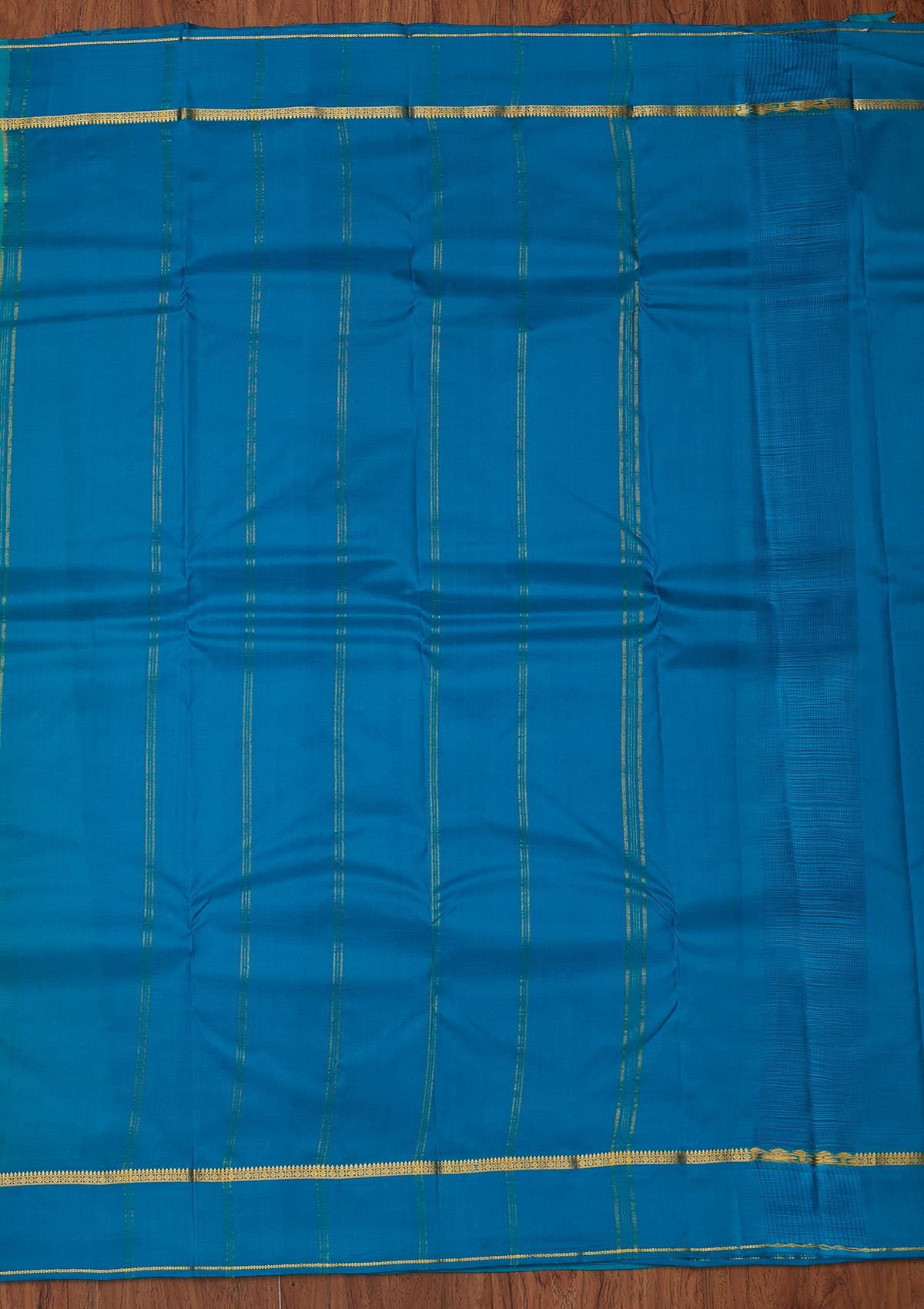 Sea Green Zariwork Pure Silk Unstitched Saree