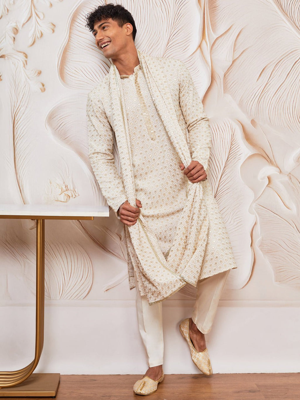 Men Off-White Embroidered Kurta with Dupatta & Cream Pyjama