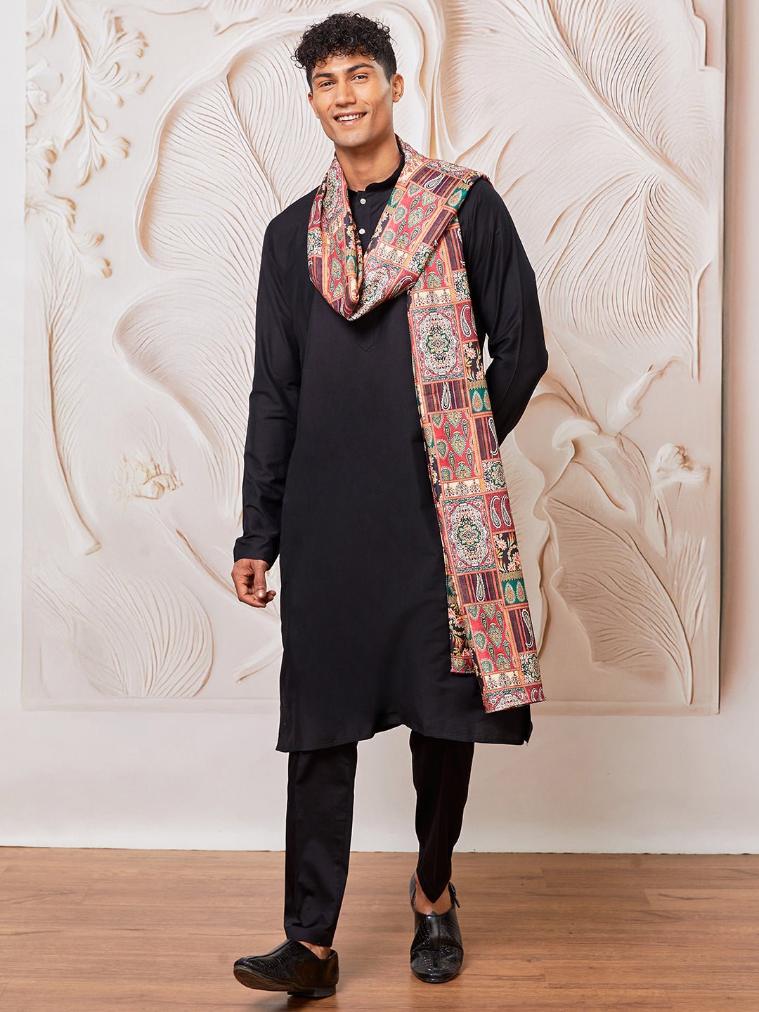 Men's Black Silk Blend Kurta Pyjama Set with Maroon Printed Dupatta
