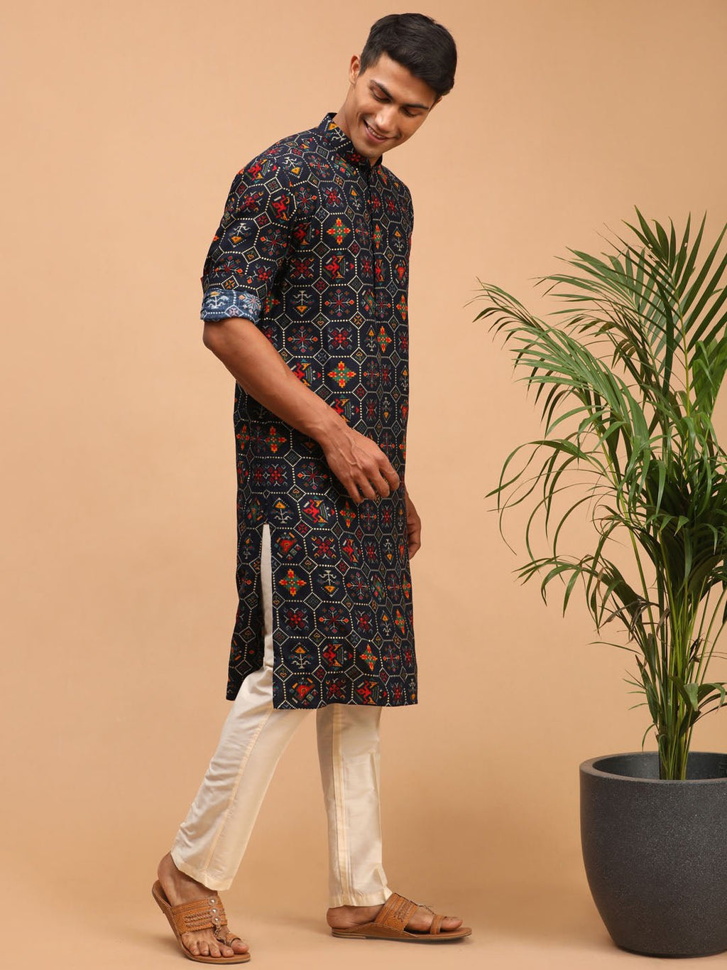 Men's Blue Printed Kurta Pyjama Set with Cream Viscose Pyjama