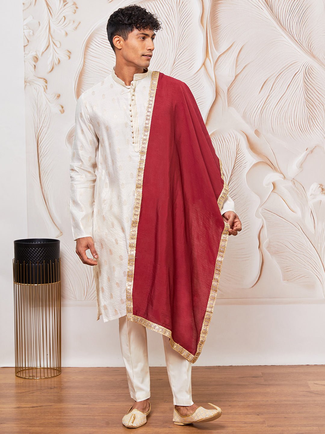 Men's Cream Gold Jacquard Zari Kurta with Pyjama and Maroon Lace Border Dupatta Set