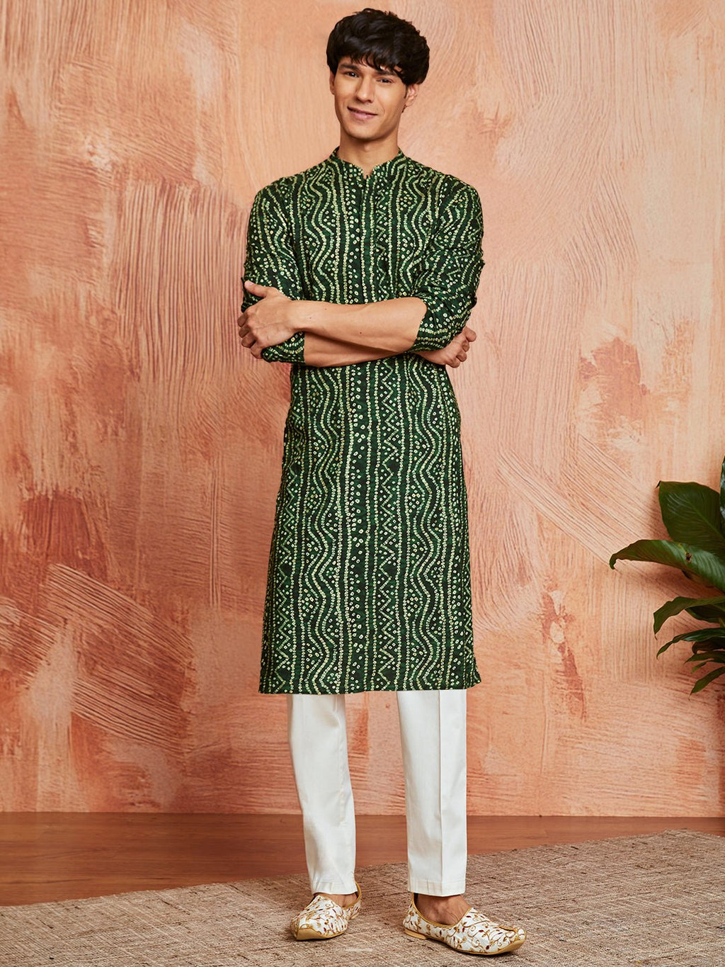 Men's Green Foil Bandhani Digital Print Rayon Kurta with Cream Viscose Pyjama