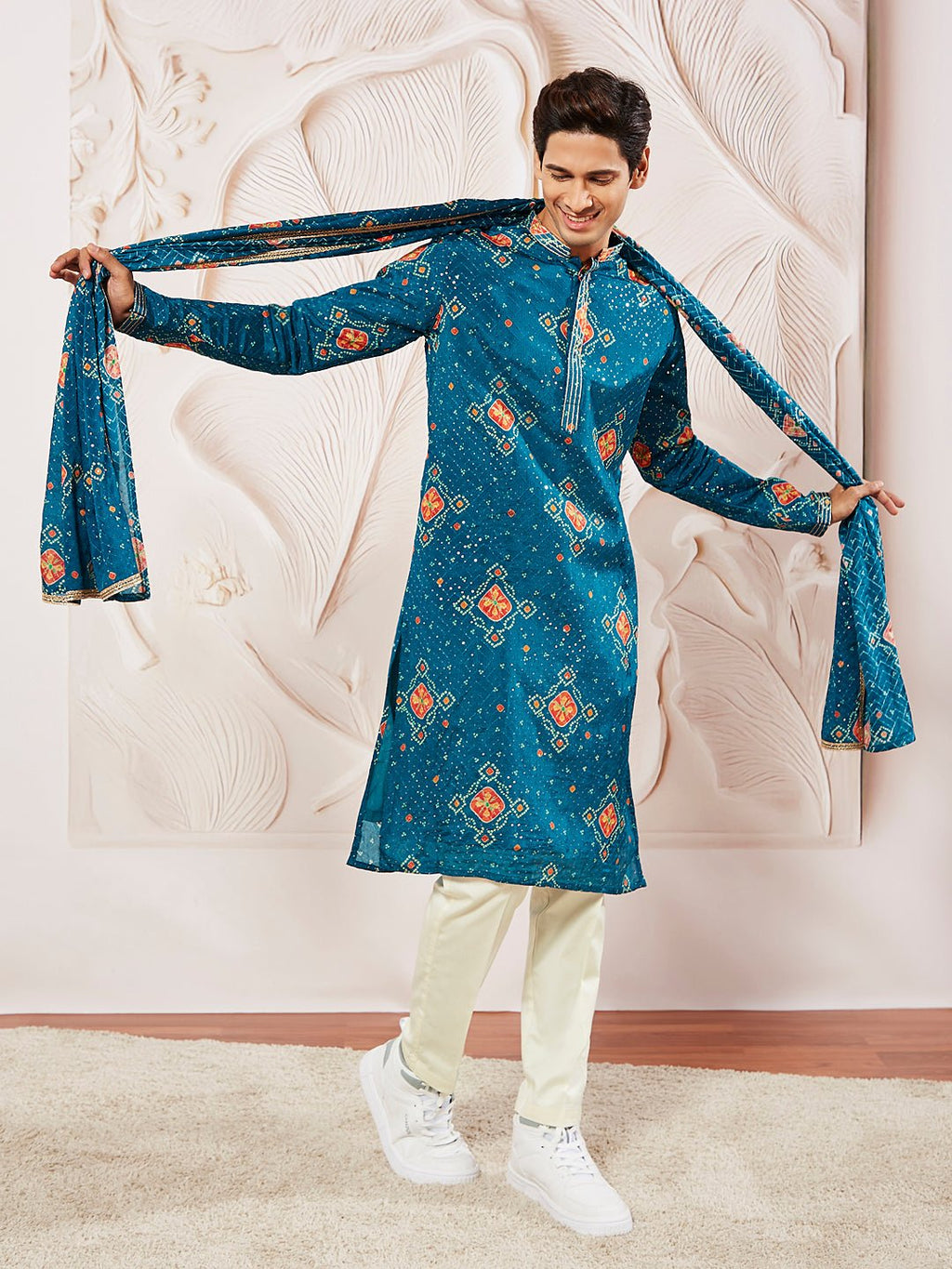 Men's Turquoise Green Chinon Kurta Pyjama Dupatta Set